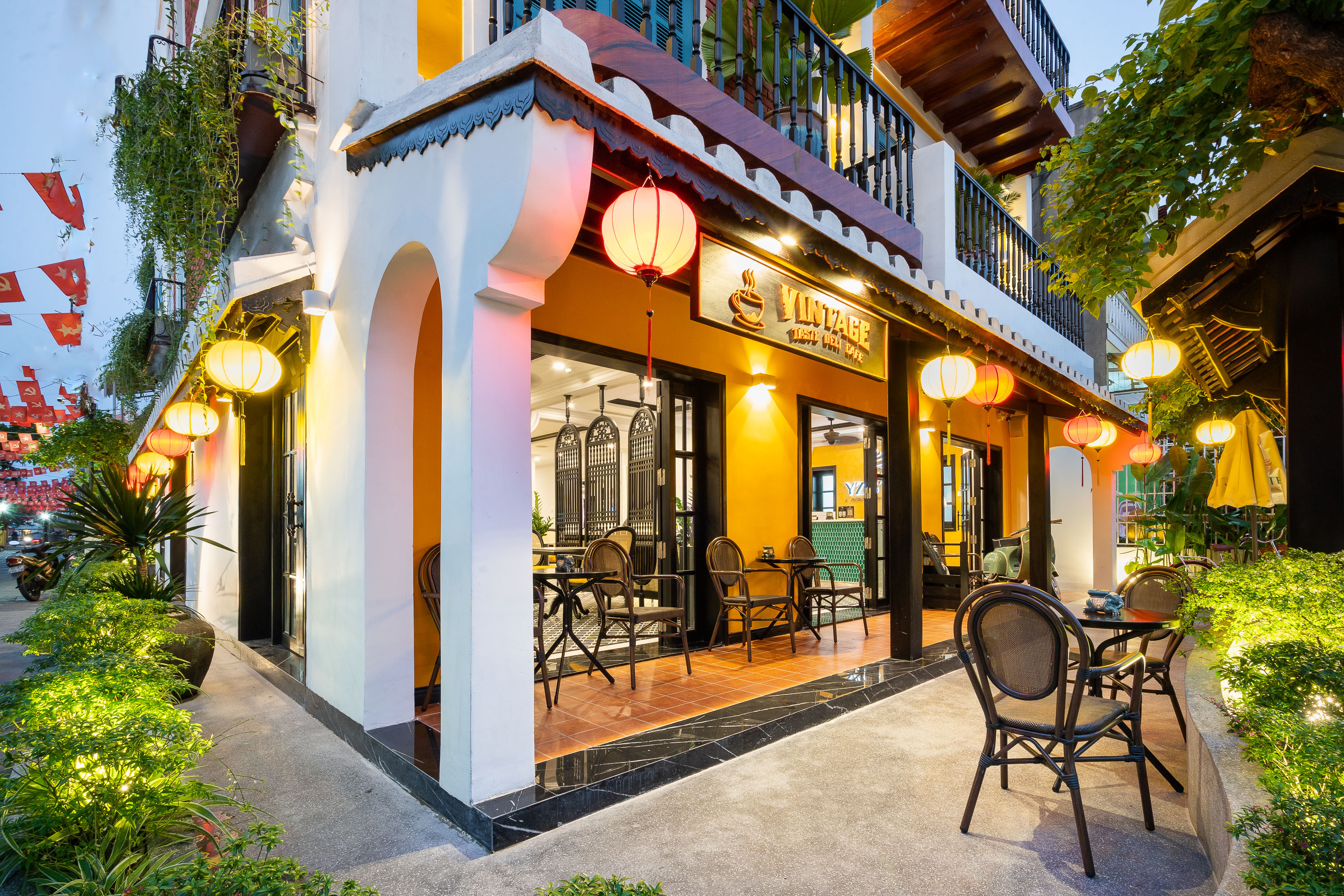 vintage taste deli cafe hoi an