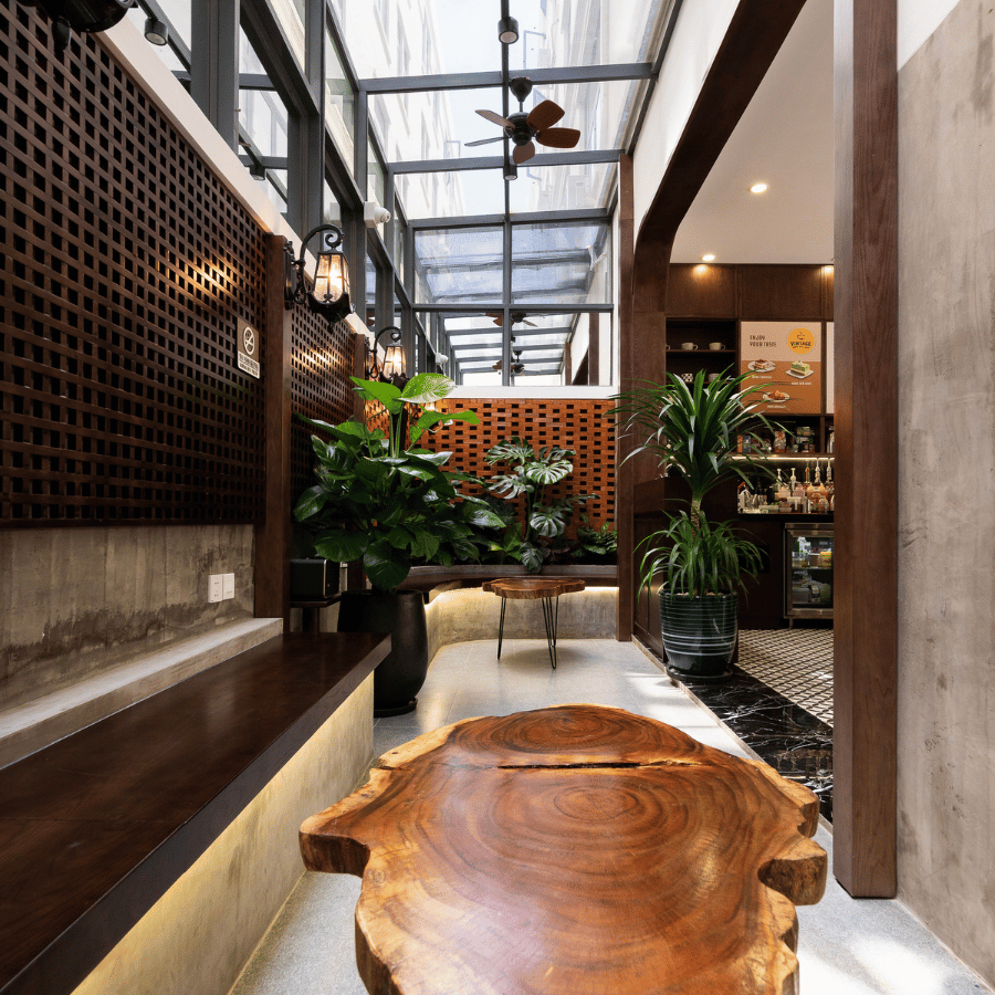 Vintage coffee shop, classic style cafe, beautiful cafe at Vinhomes Grand Park, cafe with nice view in District 9, cafe near me, vintage cafe Vinhomes Grand Park, green space cafe, instagrammable cafe, pastry cafe Saigon, chill cafe Saigon