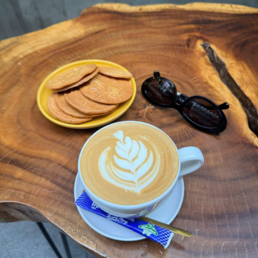 cafe phong cách cổ điển, quán cafe đẹp tại Vinhomes Grand Park, cafe view đẹp Quận 9, quán cafe gần đây, cafe vintage Vinhomes Grand Park