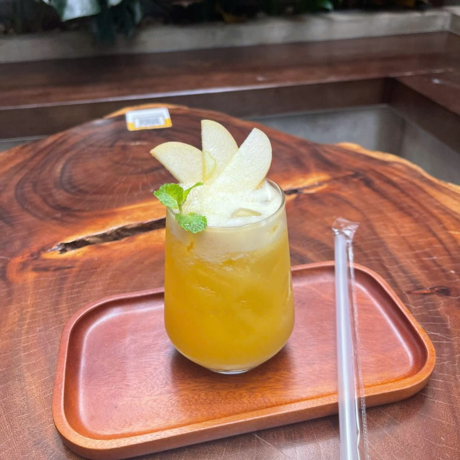 Quán cafe vintage, cafe phong cách cổ điển, quán cafe đẹp tại Vinhomes Grand Park, cafe view đẹp Quận 9, quán cafe gần đây