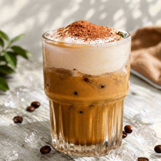 Cà phê truyền thống, Vintage Taste Deli Cafe, Quán cafe vintage, cafe phong cách cổ điển, quán cafe đẹp tại Vinhomes Grand Park, cafe view đẹp Quận 9, quán cafe gần đây, cafe vintage Vinhomes Grand Park, cafe không gian xanh, quán cafe check in đẹp,  cafe bánh ngọt Sài Gòn, quán cafe chill Sài Gòn